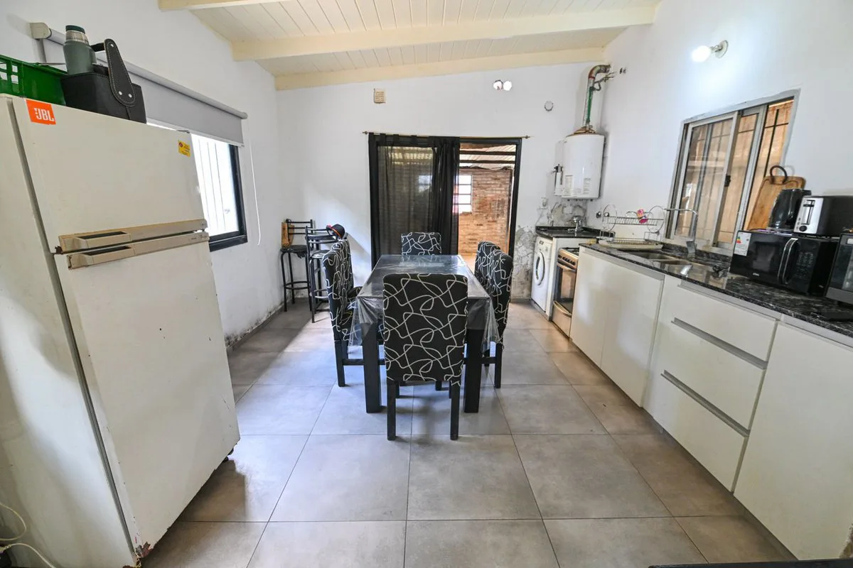 CASA EN VENTA 3 DORM EXCELENTE UBICACION foto 4