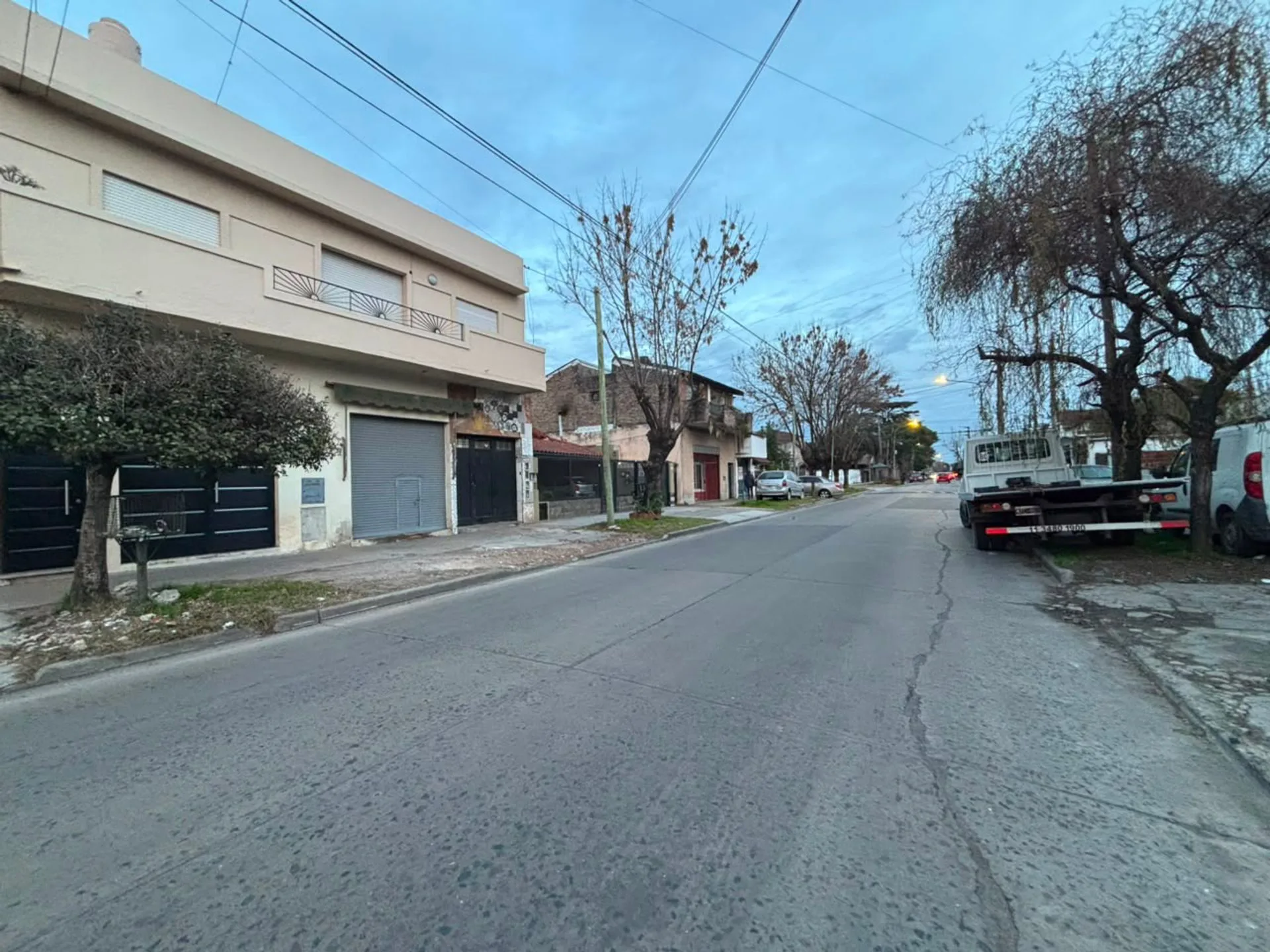 LOCAL COMERCIAL CON PATIO EXCELENTE UBICACIÓN foto 4
