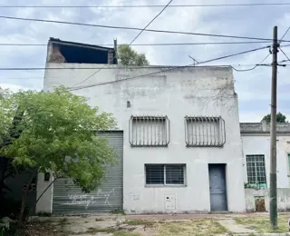 Galpón En Alquiler Con Oficinas - Gran Superficie Y Trifásica - Sevillano Negocios Inmobiliarios foto 2