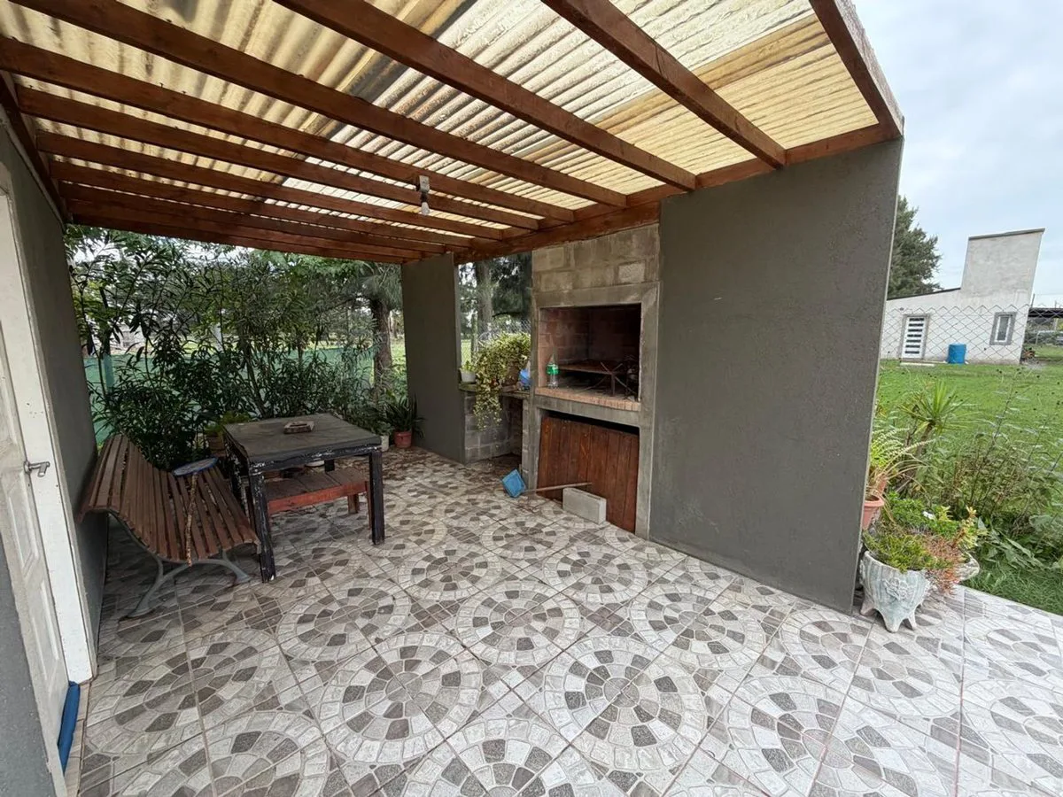 Quinta 2 dormitorios en venta La Plata con pileta foto 5