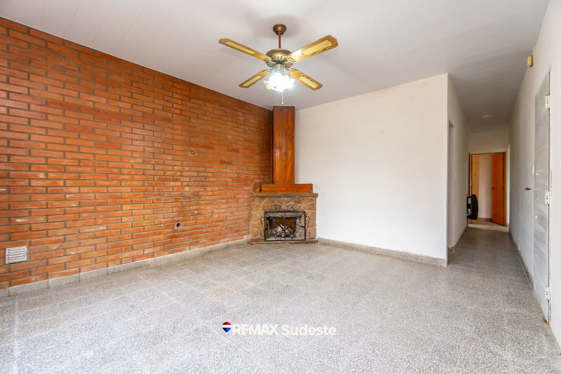 VENTA DE CASA 3 DORMITORIOS EN GRAL D. CERRI foto 2