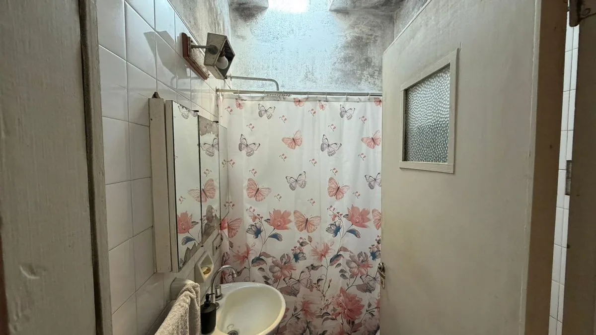 Remax Tendencia vende casa de dos dormitorios foto 5