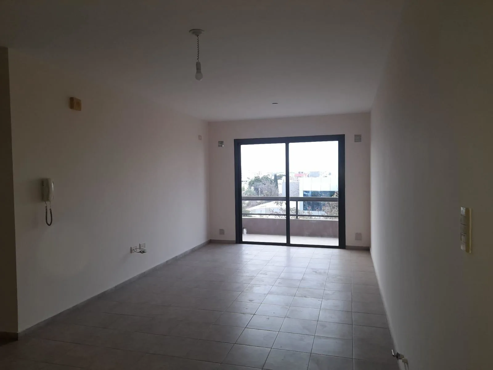Departamento de 1 dormitorio con balcón y renta vigente en Alto Alberdi foto 3