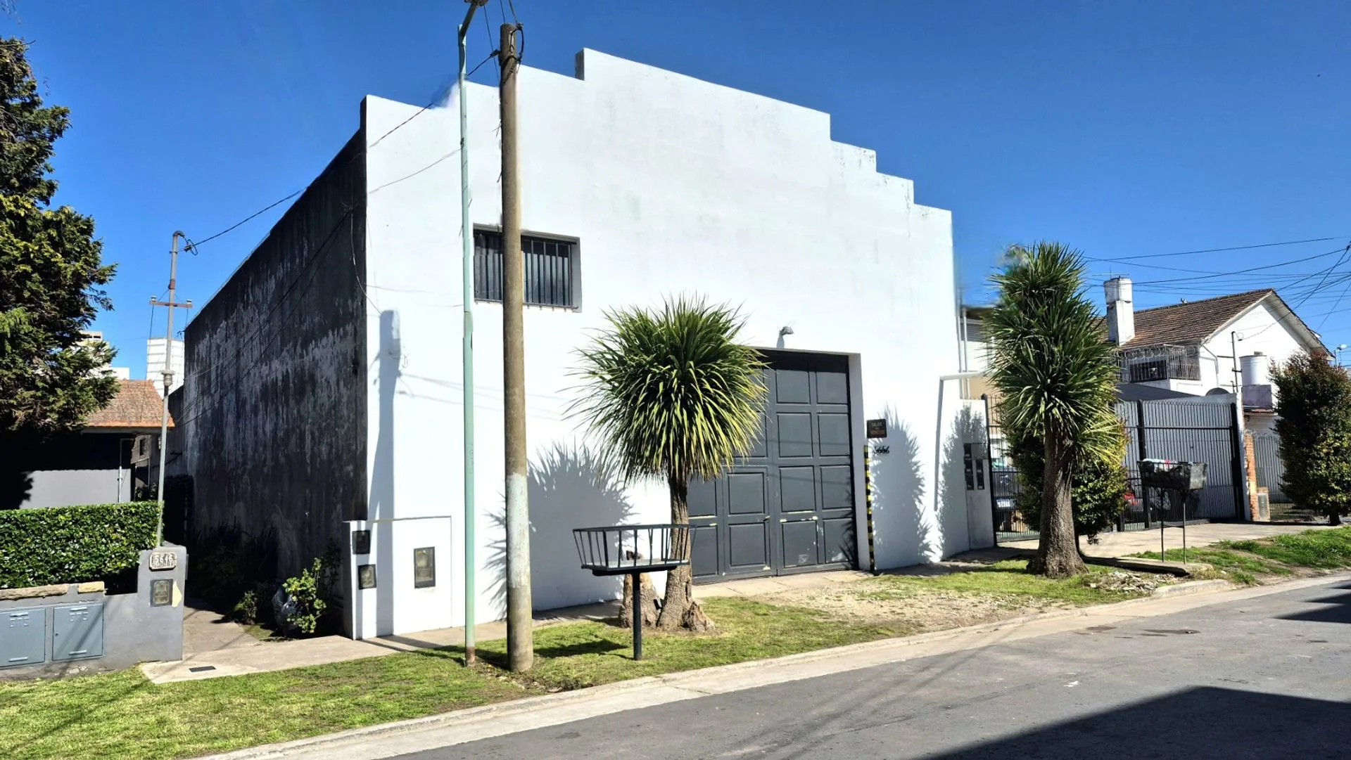 ALQUILER GALPON IND. ZONA LIBERTAD Y CHAMPAGNAT