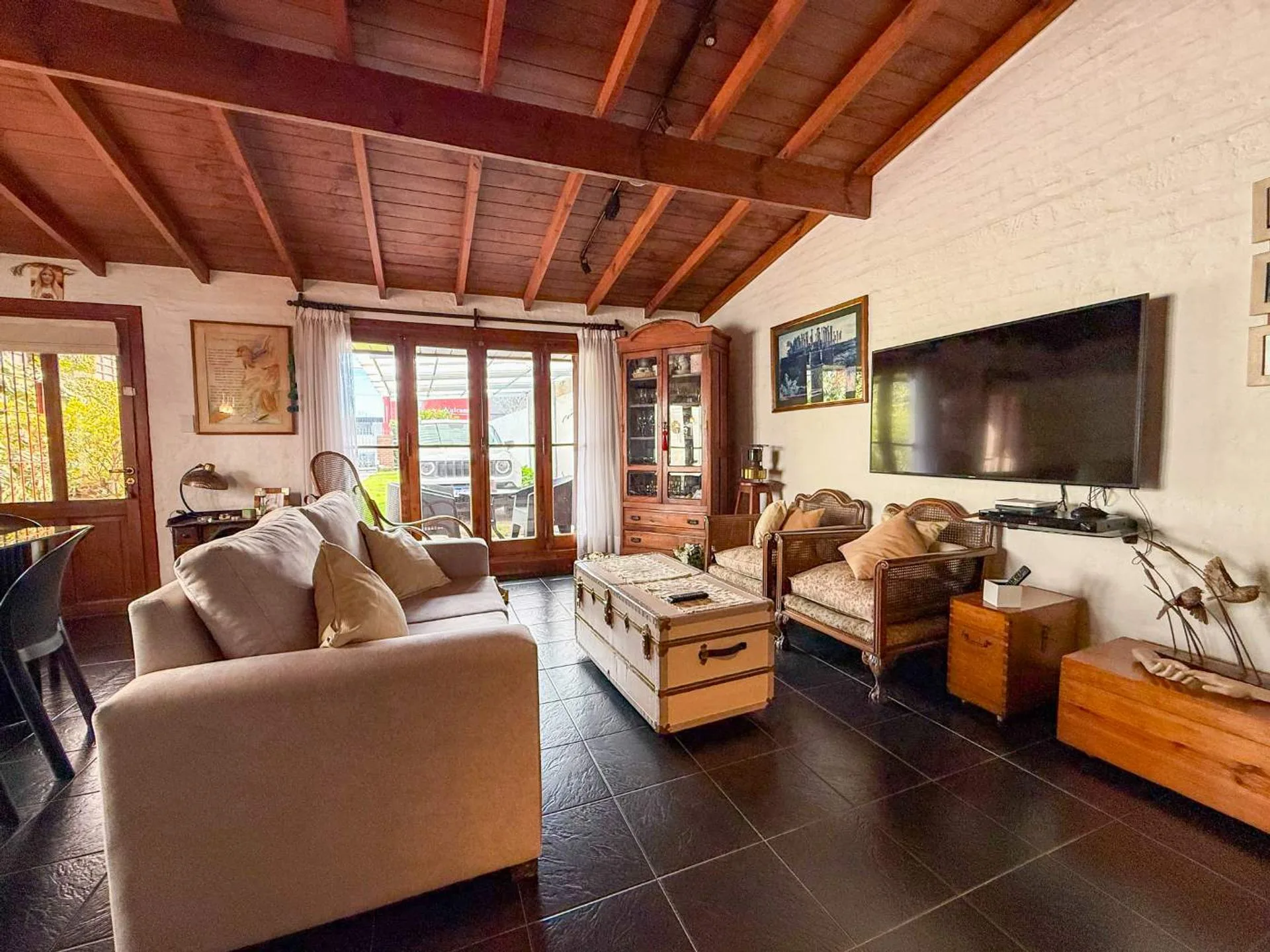 VENTA CASA 6 AMB. | PARQUE | GARAGE + COCHERA foto 5
