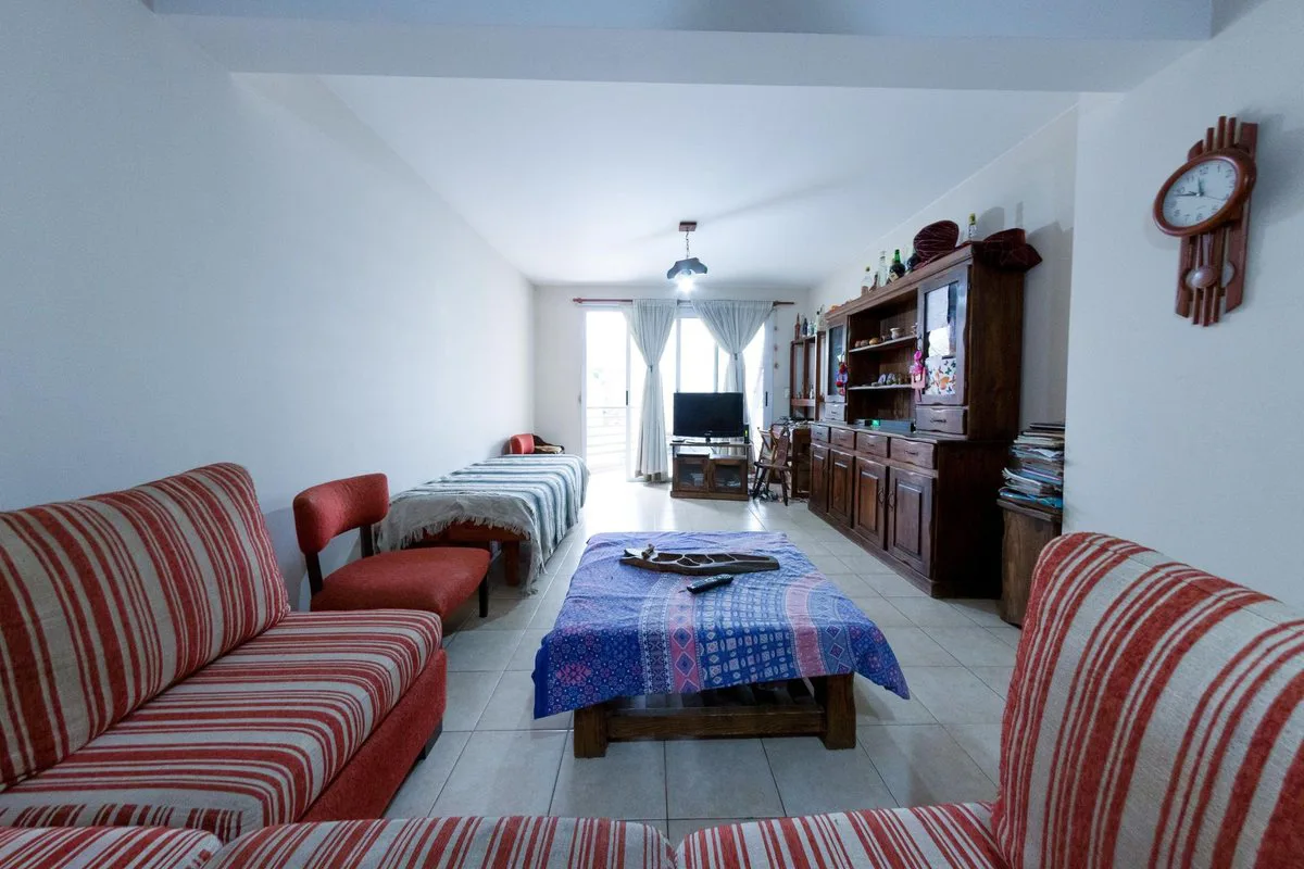 Departamento 4 ambientes -EXCELENTE UBICACION foto 4