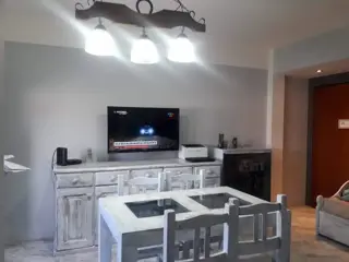 HERMOSO DEPTO DE 2 AMB AMPLIOS Y LUMINOSOS EXCELENTE UBICACION. foto 5