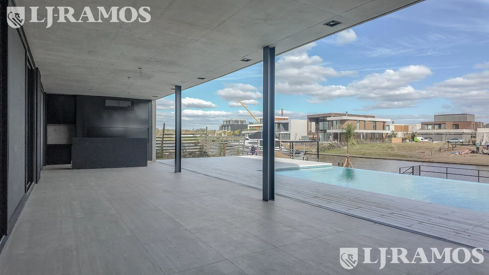 Casa sobre lote al RIO en venta en EL YACHT, NORDELTA foto 2
