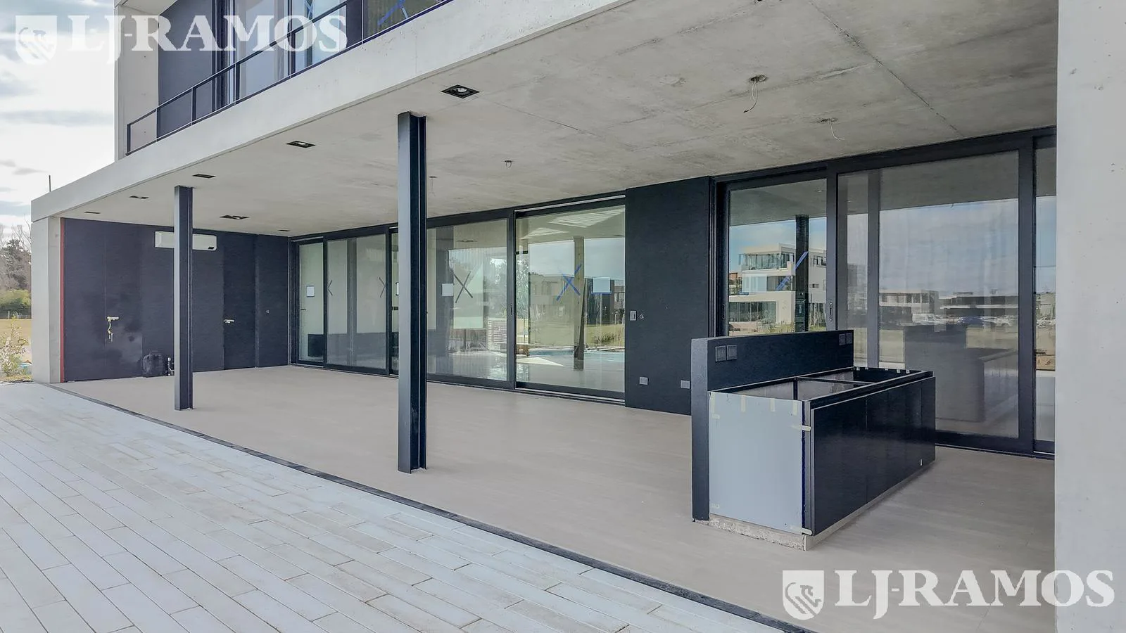 Casa sobre lote al RIO en venta en EL YACHT, NORDELTA foto 4