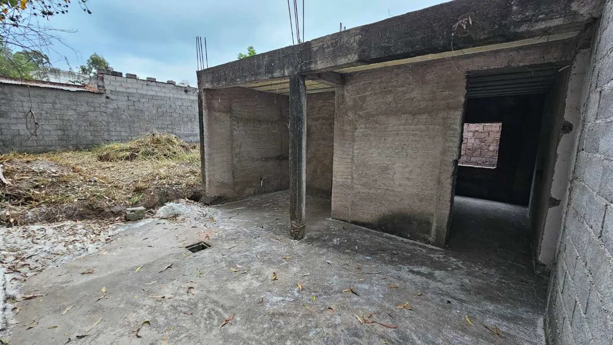 VENTA CASA A TERMINAR - B° SARGENTO CABRAL foto 4