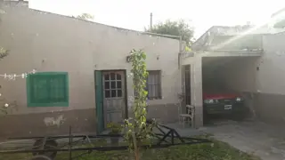 VENDO CASA EN QUEQUEN foto 2