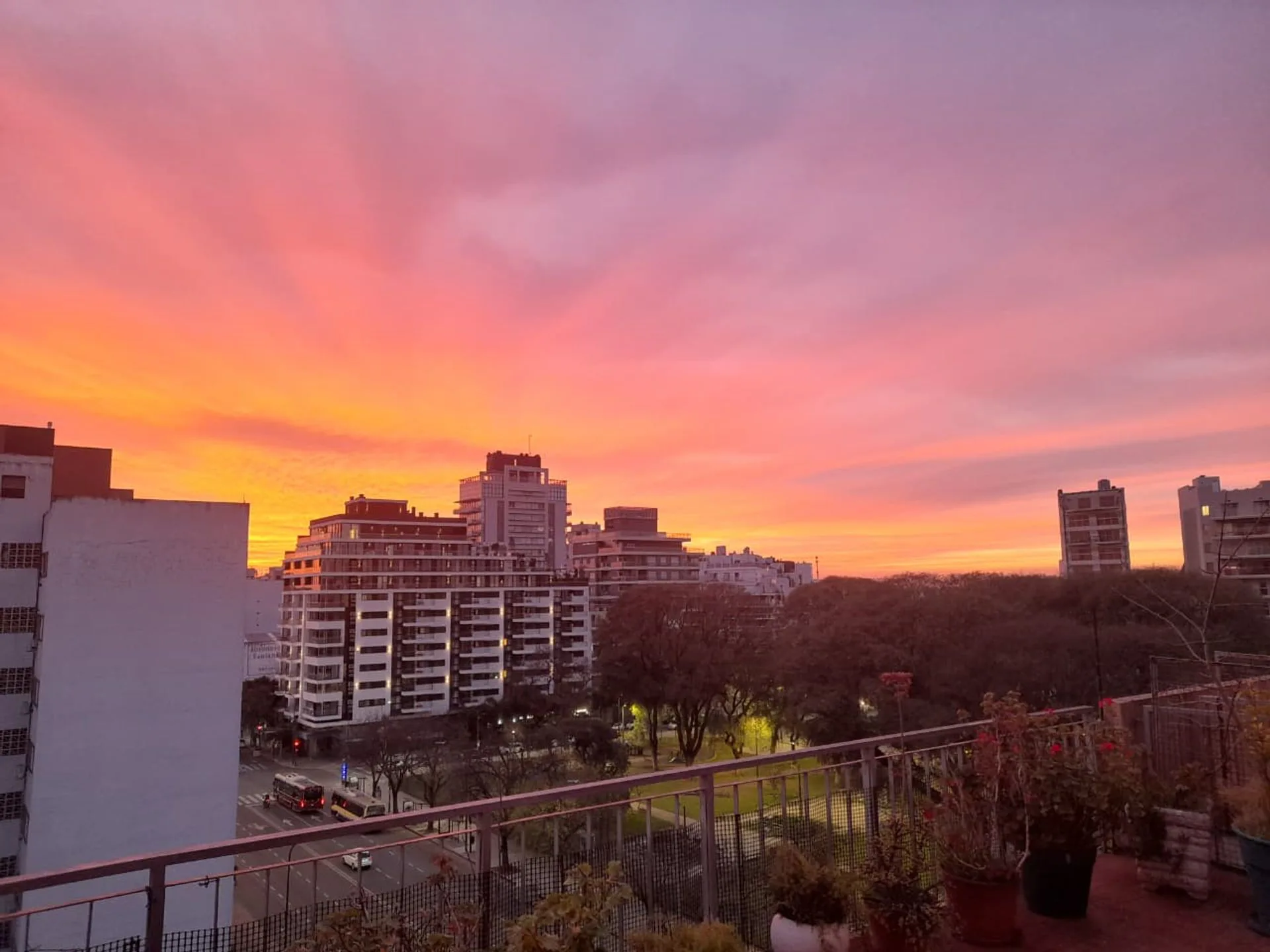 Piso  4/5 ambientes , bcon. aterrazado y parrilla foto 2