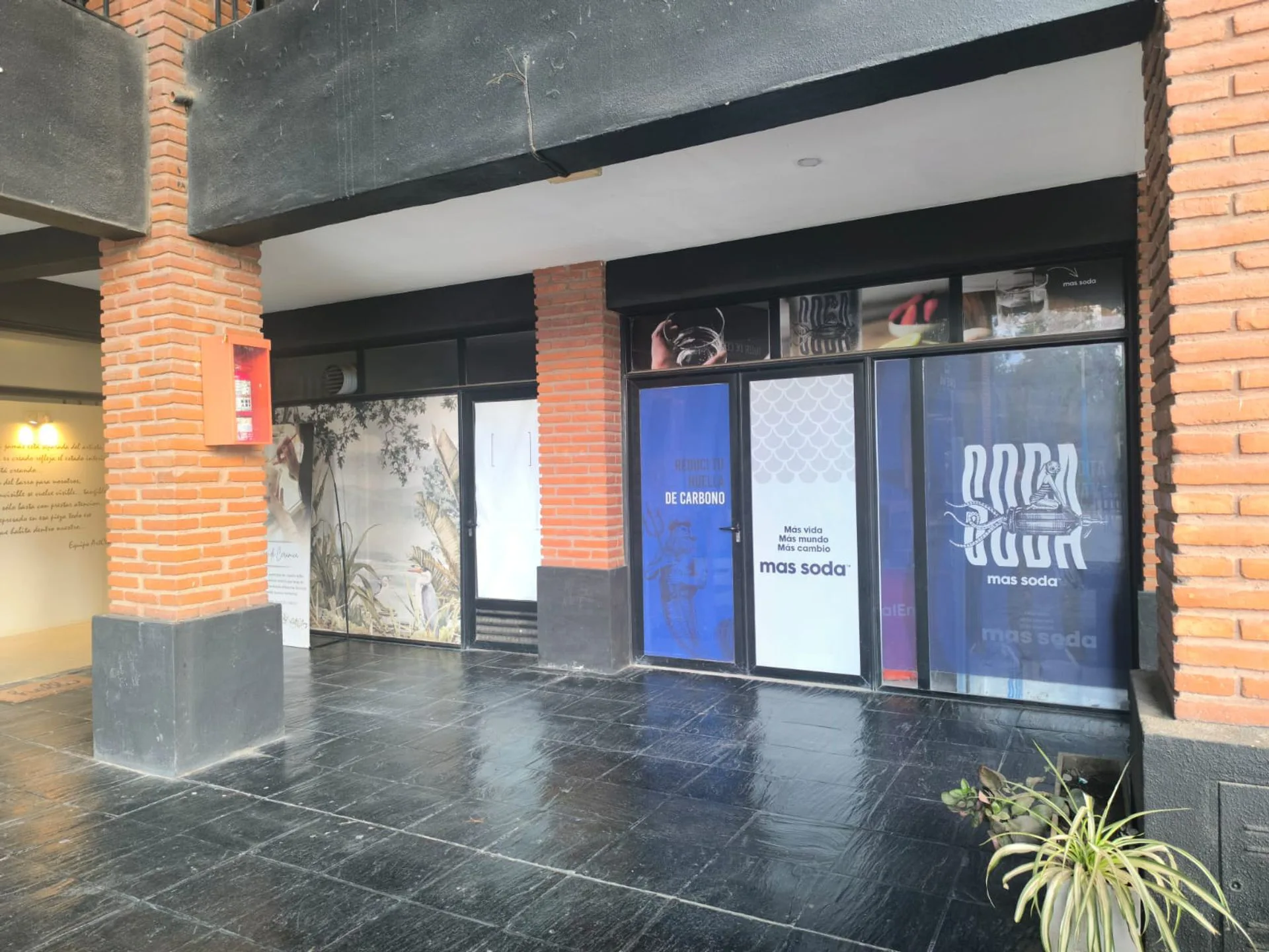 VENTA DE LOCAL COMERCIAL - QUARA - YERBA BUENA foto 3