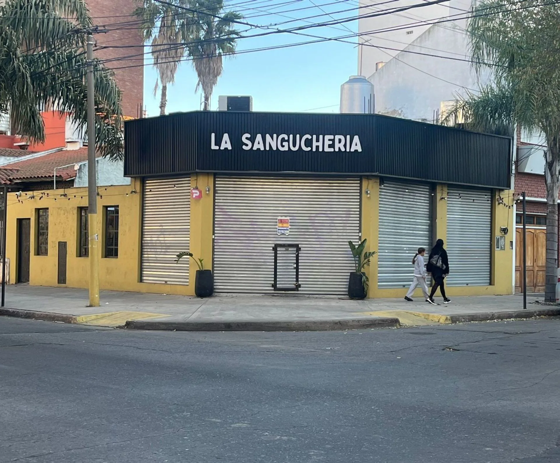 VENTA DE FONDO DE COMERCIO GASTRONÓMICO – MORÓN foto 2