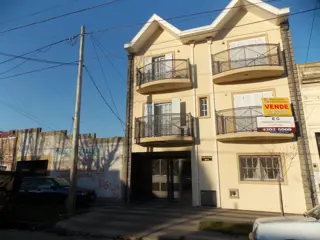 vendo urgente oportunidad excelente depto tipo duplex 3 amb. con cochera *apto crédito* foto 1