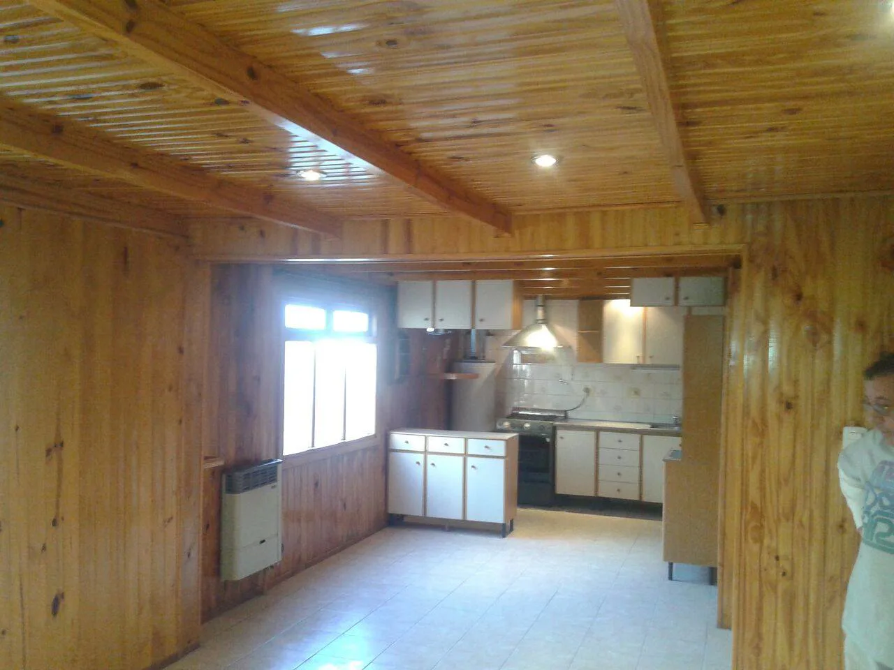 VENTA – CASA 3 DORMITORIOS – BARRIO CENTRO foto 3