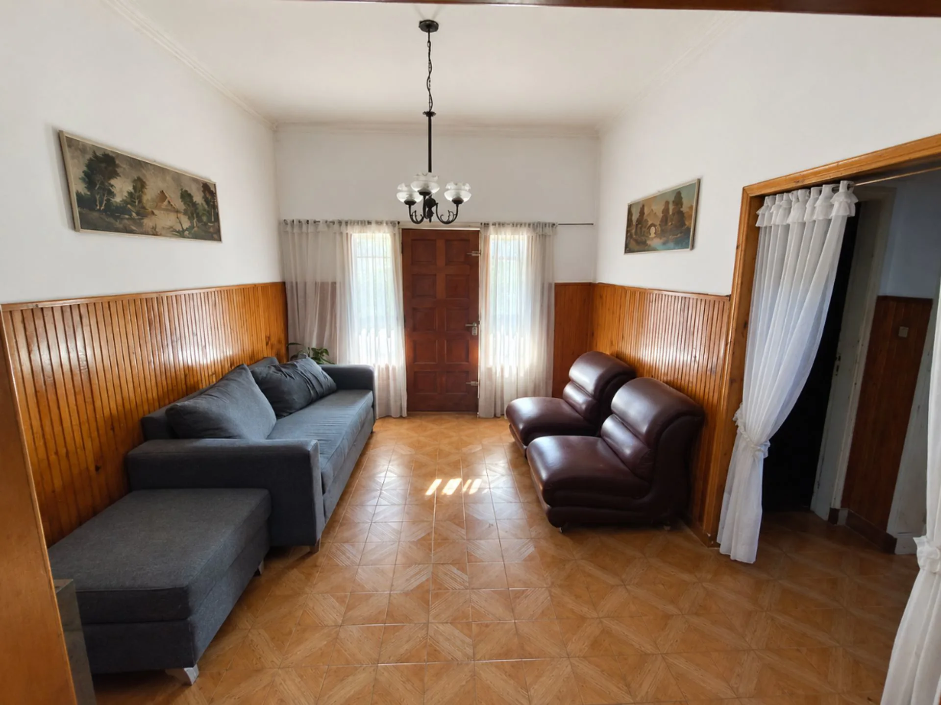 Venta Casa + Departamento 6 Amb. en Las Avenidas