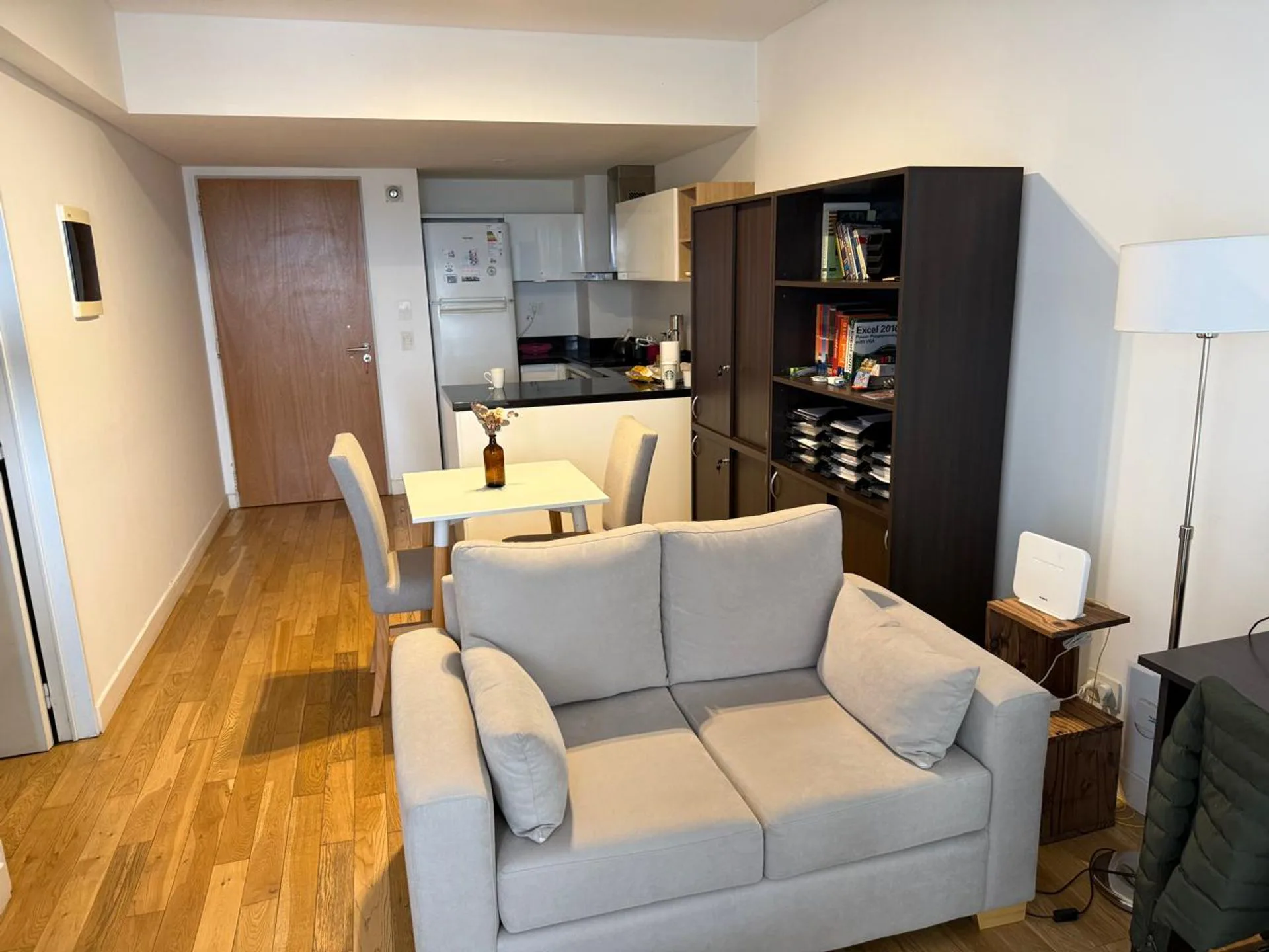DEPTO 2 AMB EN VENTA EN NUÑEZ COCHERA TORRE ASTOR foto 2