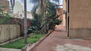 Venta a Reciclar Departamento 2 dormitorios z/Colegios Privados Escritura en Alberdi U$S55.000. foto 2