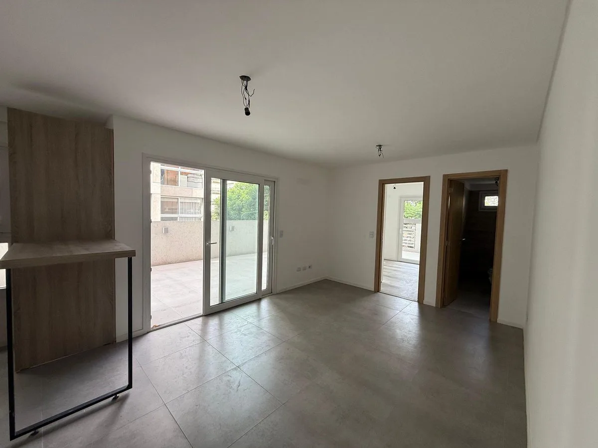 VENTA  2 AMBIENTES A ESTRENAR ITUZAINGO foto 2