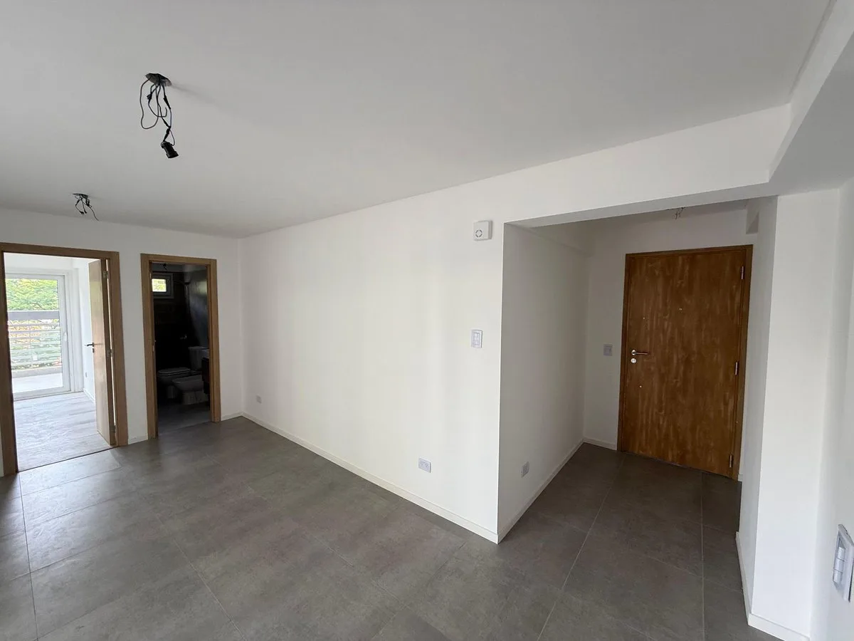 VENTA  2 AMBIENTES A ESTRENAR ITUZAINGO foto 4