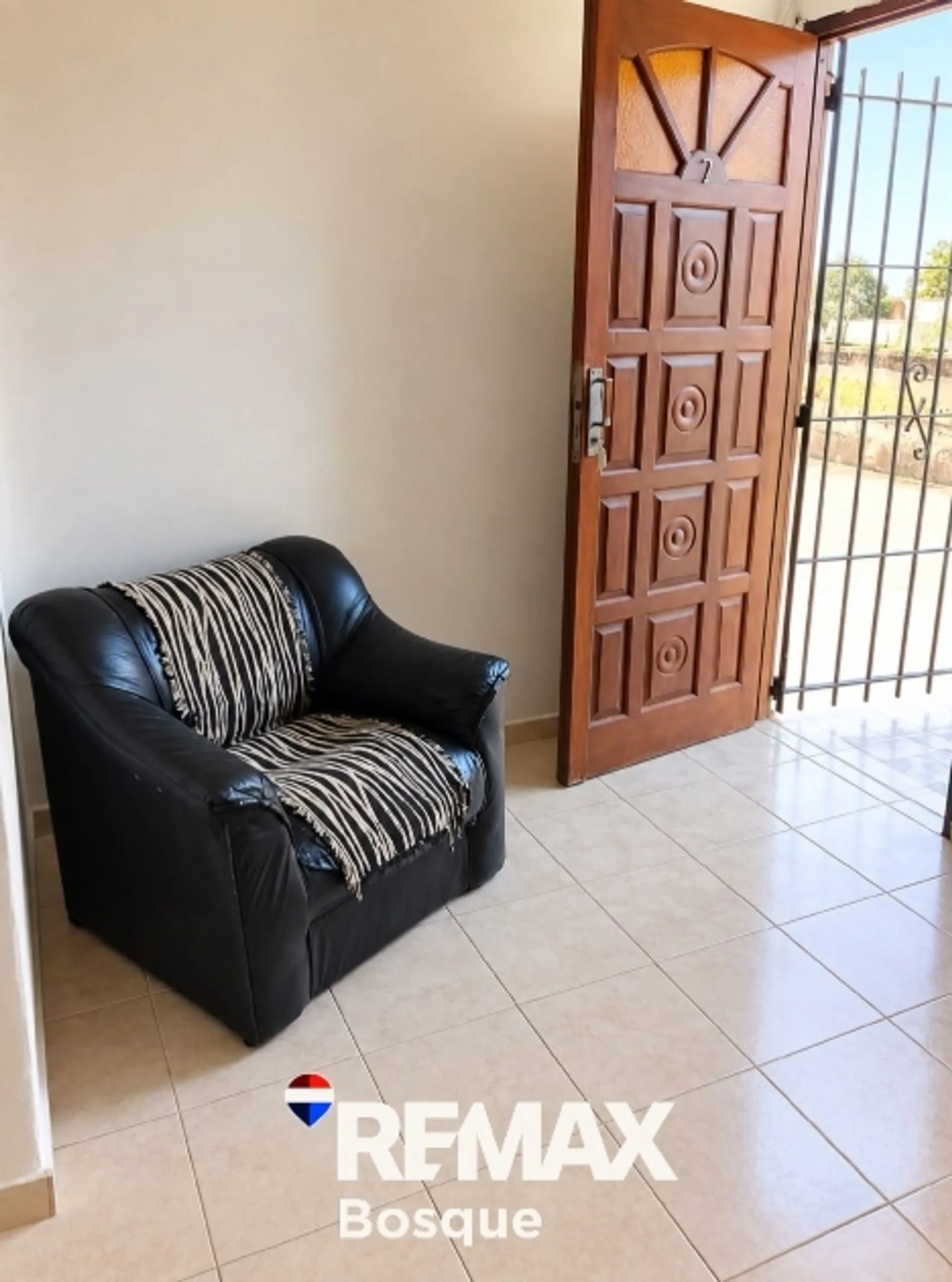 DEPARTAMENTO EN VENTA - SANTA TERESITA foto 3