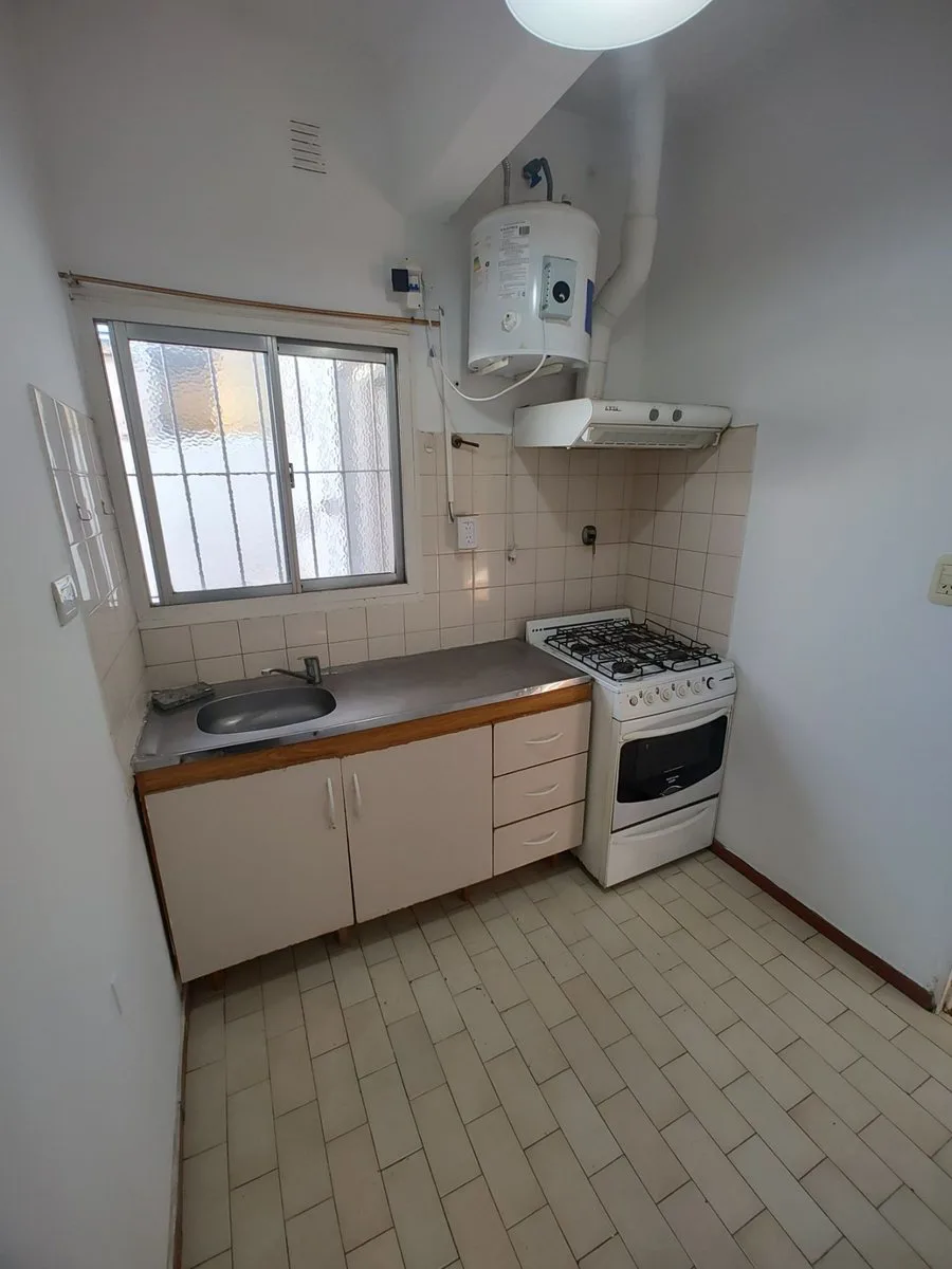 ALQUILER DEPARTAMENTO PH 3 AMBIENTES, MORON! foto 5