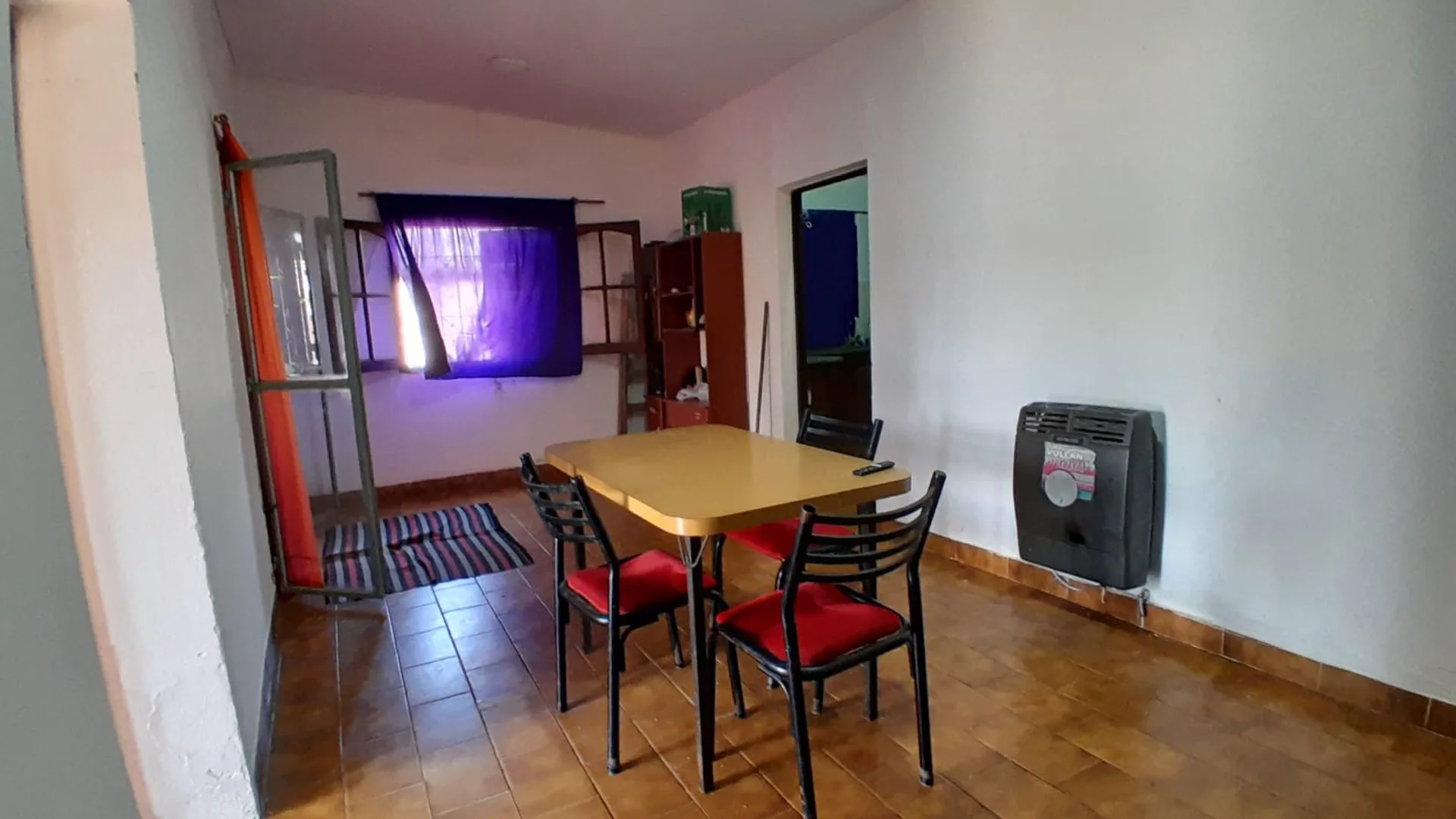 CASA EN VENTA  2 DORM APTA CREDITO VILLA MARIA foto 4