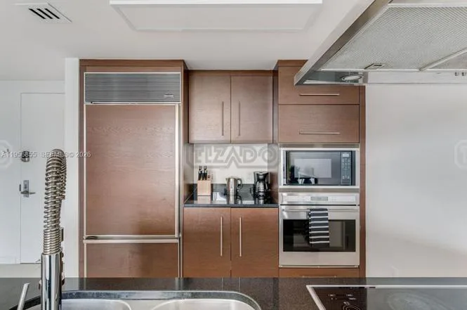 485 Brickell Ave #4706 400 foto 5