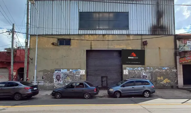 VENTA NAVE INDUSTRIAL DE 17 X 50 MTRS SOBRE AV. NICOLAS AVELLANEDA,