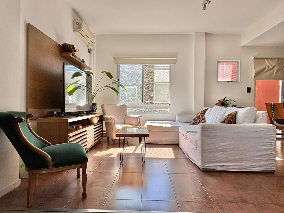 DUPLEX 3 AMB c/TERRAZA, BALCON Y COCHERA APTO CRED foto 4