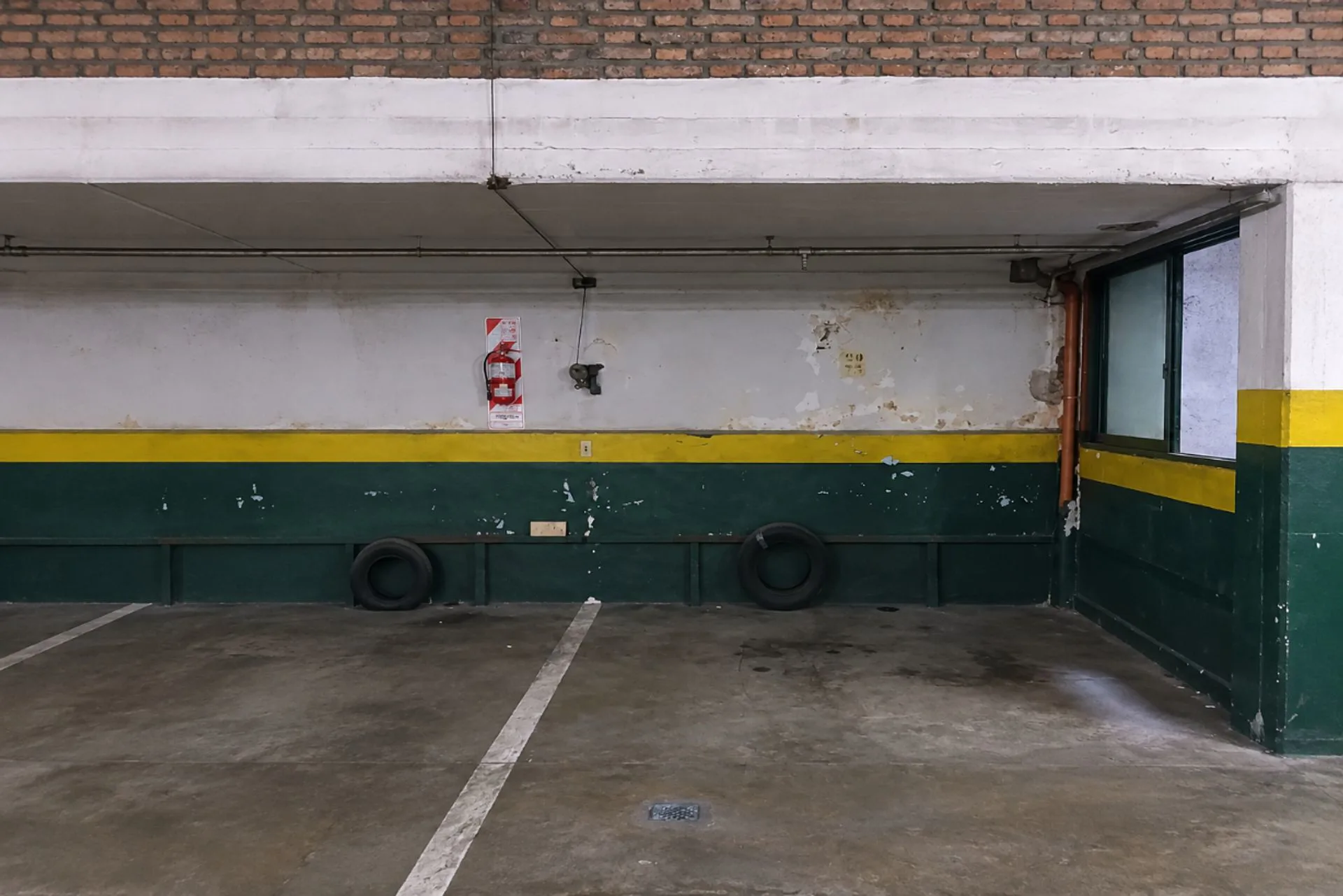COCHERA FIJA EN VENTA, LAVALLE 1500, 1° SUBSUELO foto 2