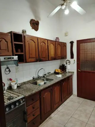 VENTA CASA 3 HABITACIONES CARRODILLA foto 2