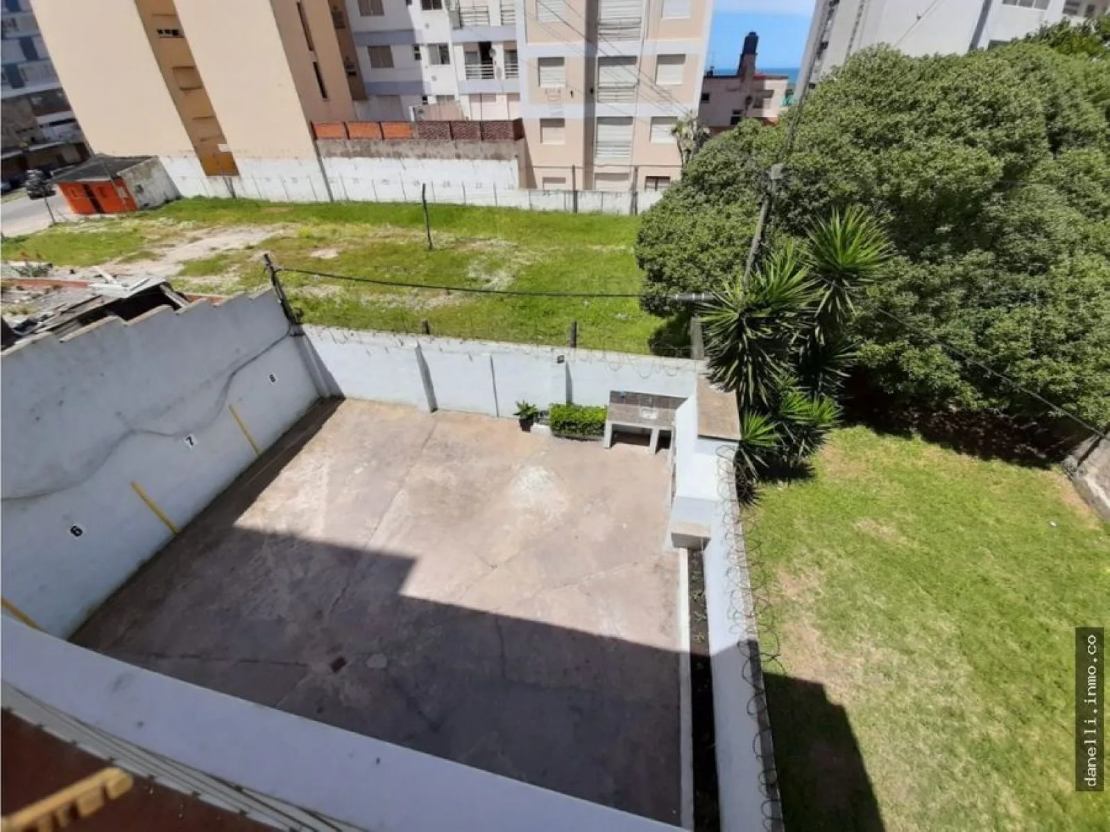 Rear-Facing 1-Bedroom Apartment with Parking in Miramar, Solymar, 2nd Floor – photo 14 of 25