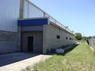 galpon /deposito en alquiler / parque industrial y tecnologico de quilmes foto 5
