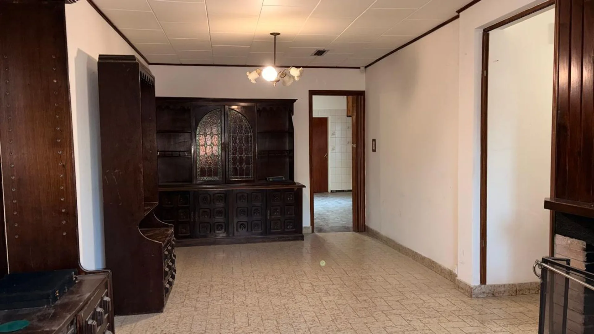 EXCELENTE OPORTUNIDAD/ VENTA CASA EN PLENO CENTRO foto 3