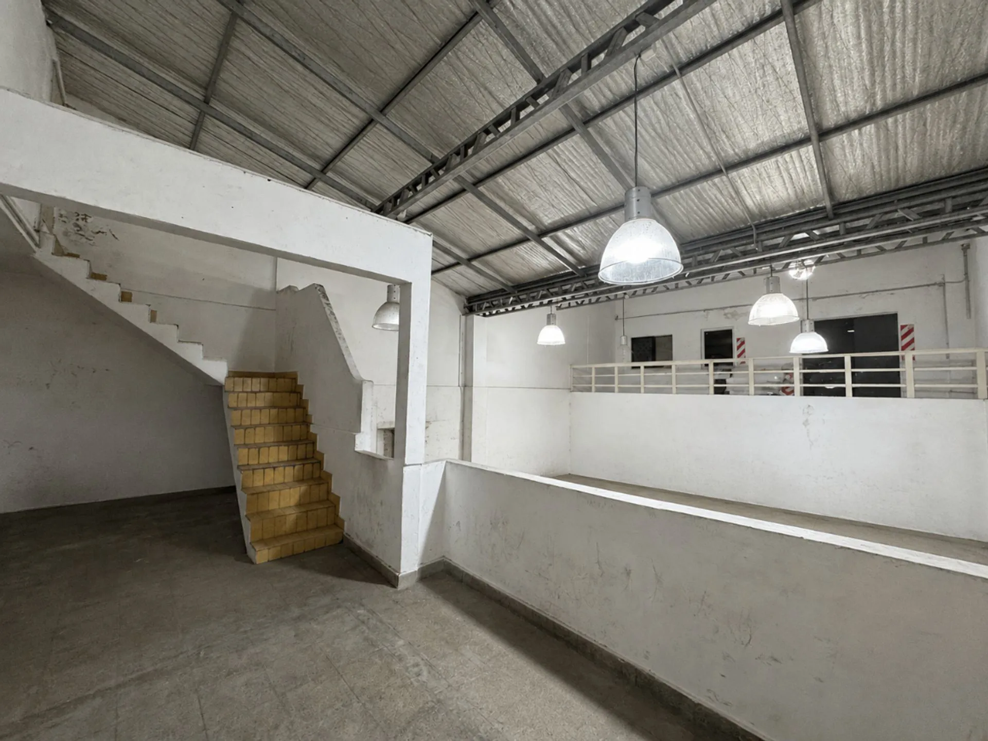 GALPON 541M2 EN VENTA EN POMPEYA LIMITE CHACABUCO foto 5
