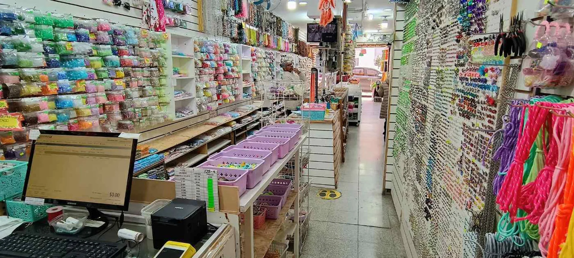 Excelente local c/renta y Gran Potencial Comercial foto 3