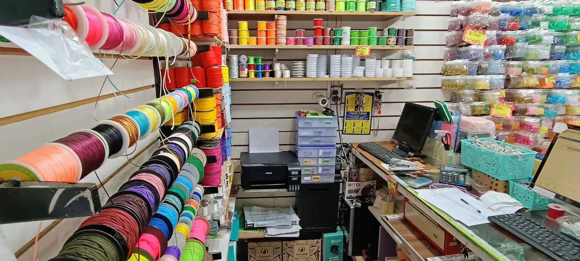 Excelente local c/renta y Gran Potencial Comercial foto 5