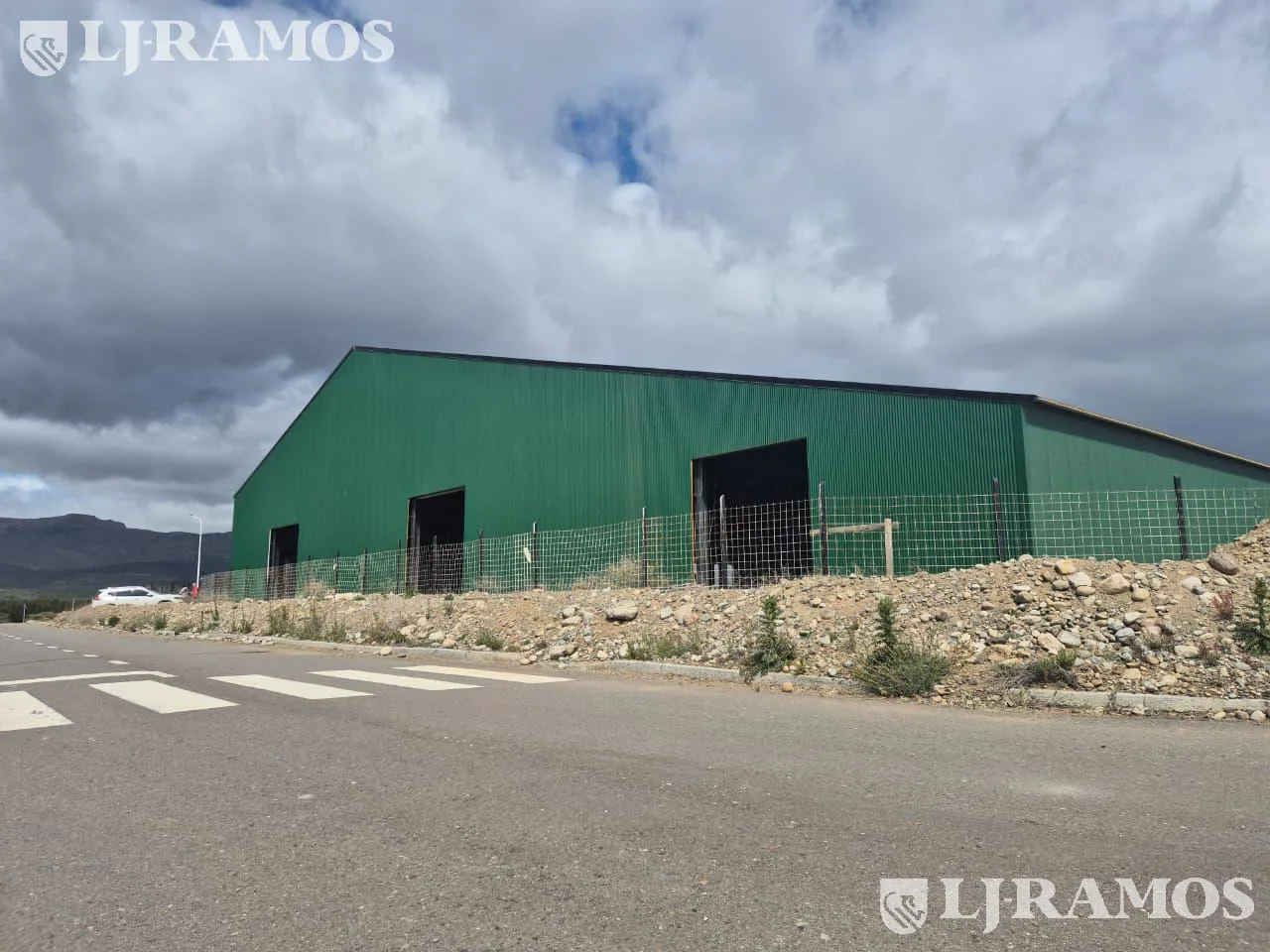 VENTA. ALQUILER. Galpón en PARQUE INDUSTRIAL. PITBA. San Carlos De Bariloche foto 4