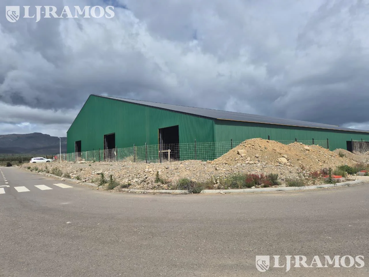VENTA. ALQUILER. Galpón en PARQUE INDUSTRIAL. PITBA. San Carlos De Bariloche foto 5