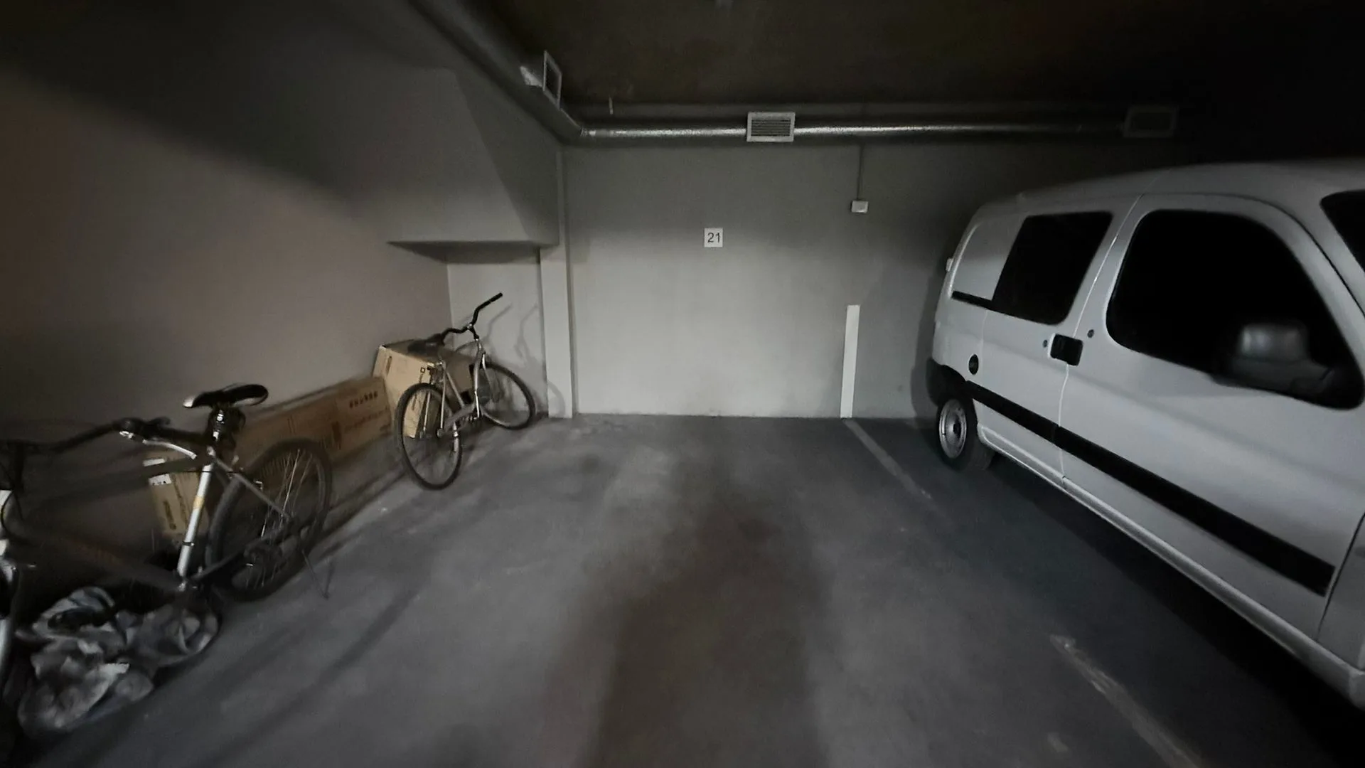 VENDE ESPACIO GUARDACOCHE FIJA SUBSUELO foto 4