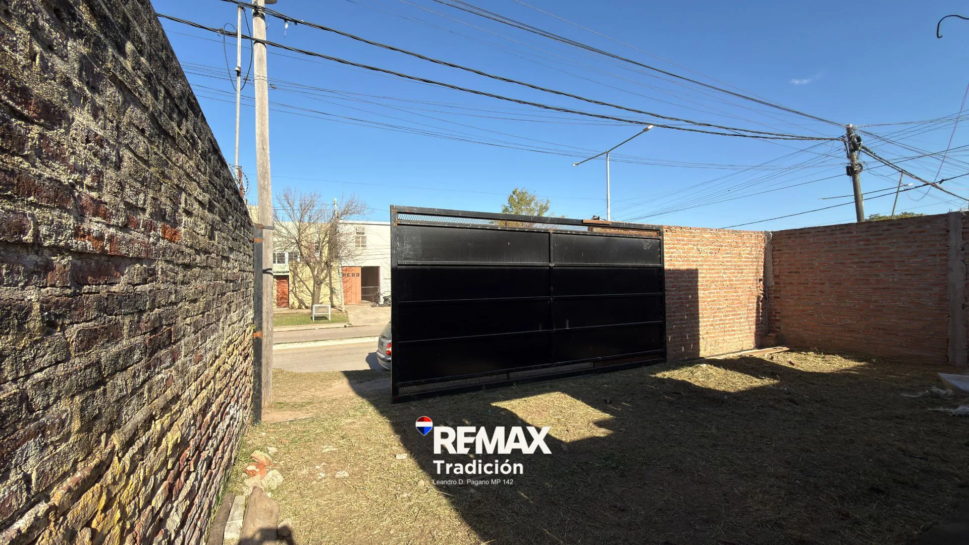 TERRENO EN VENTA SOBRE AVENIDA LAVALLE foto 3