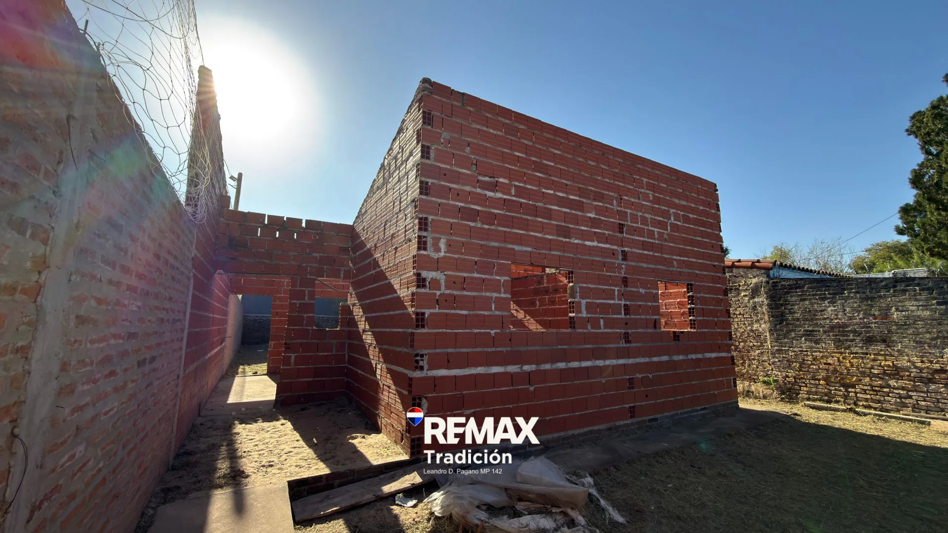 TERRENO EN VENTA SOBRE AVENIDA LAVALLE foto 4