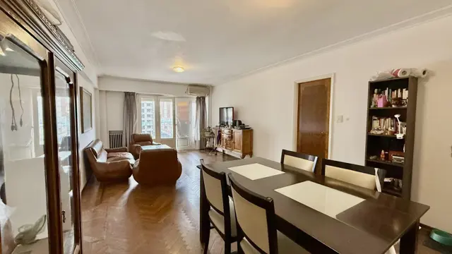 Departamento en venta de 2 dormitorios comodín con balcón | Paraguay y San Luis