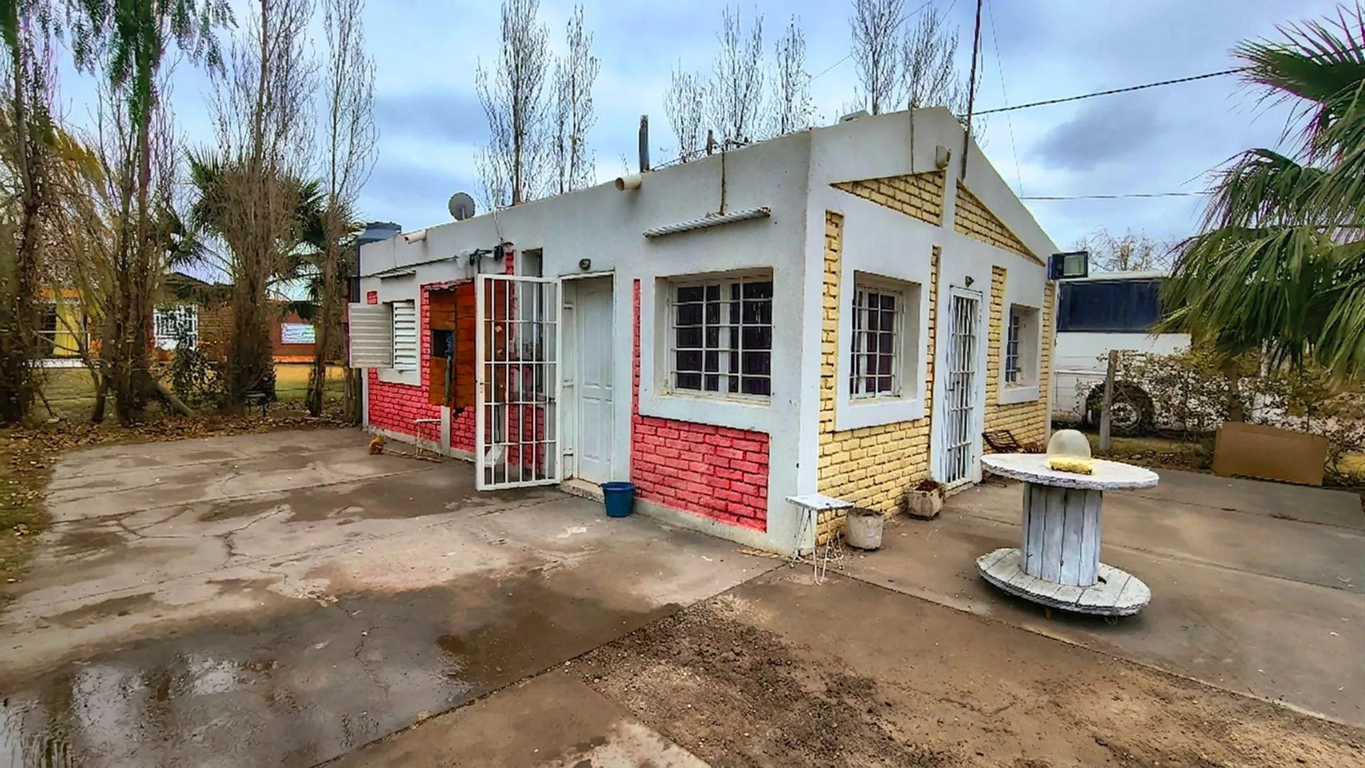 CASA QUINTA EN COMPLEJO PRIVADO. COLONIA RODAS foto 3