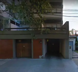 VaqueraPropiedades vende cochera en Vicente Loprez. foto 3