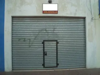 LONGCHAMPS: 5 LOCALES EN VENTA. OPORTUNIDAD DE INVERSION. ESQUINA CCIAL.PARADA COLECTIVO EN LA PUERTA. foto 5