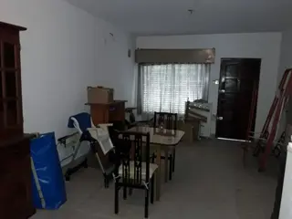 CASA SOBRE LOTE DE 10 X 20 DE 3 AMB NO APTA CREDITO foto 3