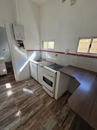 Funcional impecable Apto oficina/consultorio SIN EXPENSAS foto 3